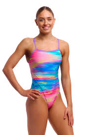 Baju Perempuan Funkita Cut Out Fit Size 30