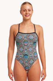Baju Perempuan Funkita Cut Out Fit Size 24